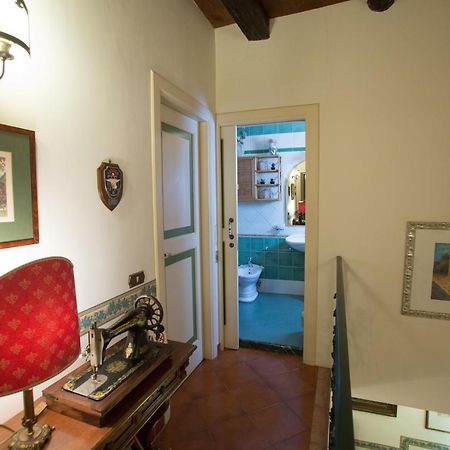 La Via Dei Presepi Bed & Breakfast Napoli Bagian luar foto