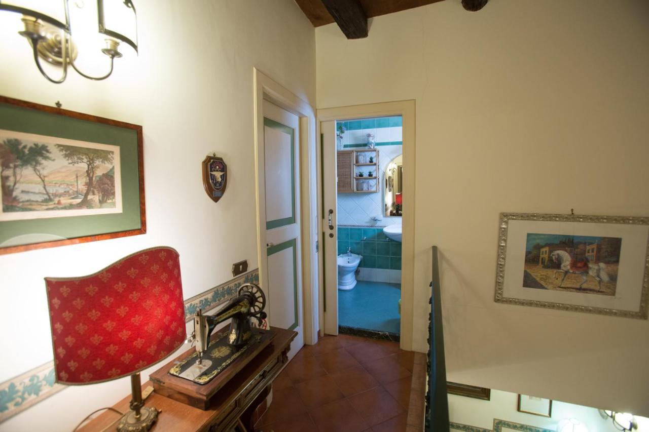 La Via Dei Presepi Bed & Breakfast Napoli Bagian luar foto