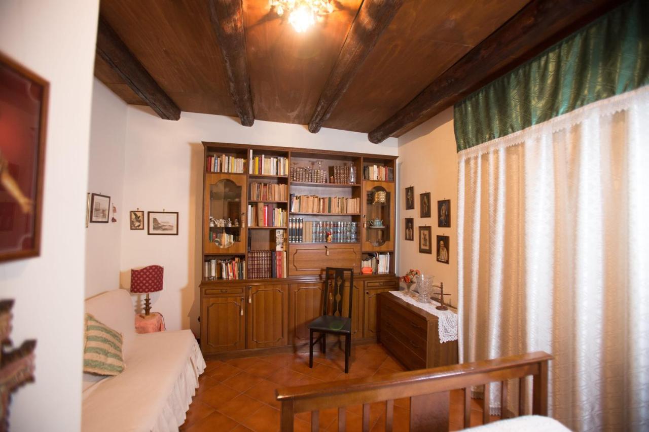 La Via Dei Presepi Bed & Breakfast Napoli Bagian luar foto