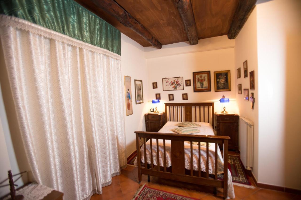 La Via Dei Presepi Bed & Breakfast Napoli Bagian luar foto